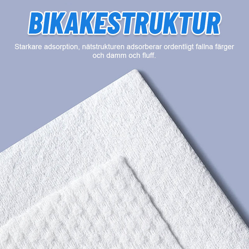 Color absorbing washcloths for mixed laundry in washing machines