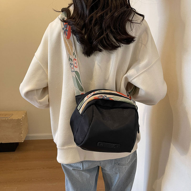 2024 New Oxford Shoulder Bag Model With Shell Shape
