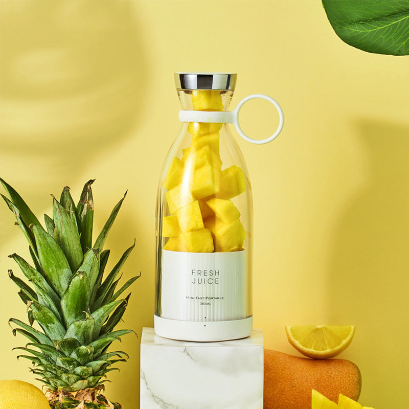 Portable electric juicer cup