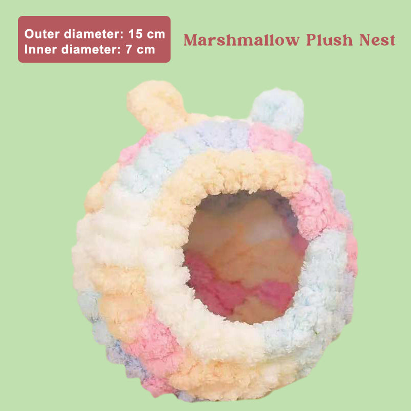 Bird nests for warmth in winter